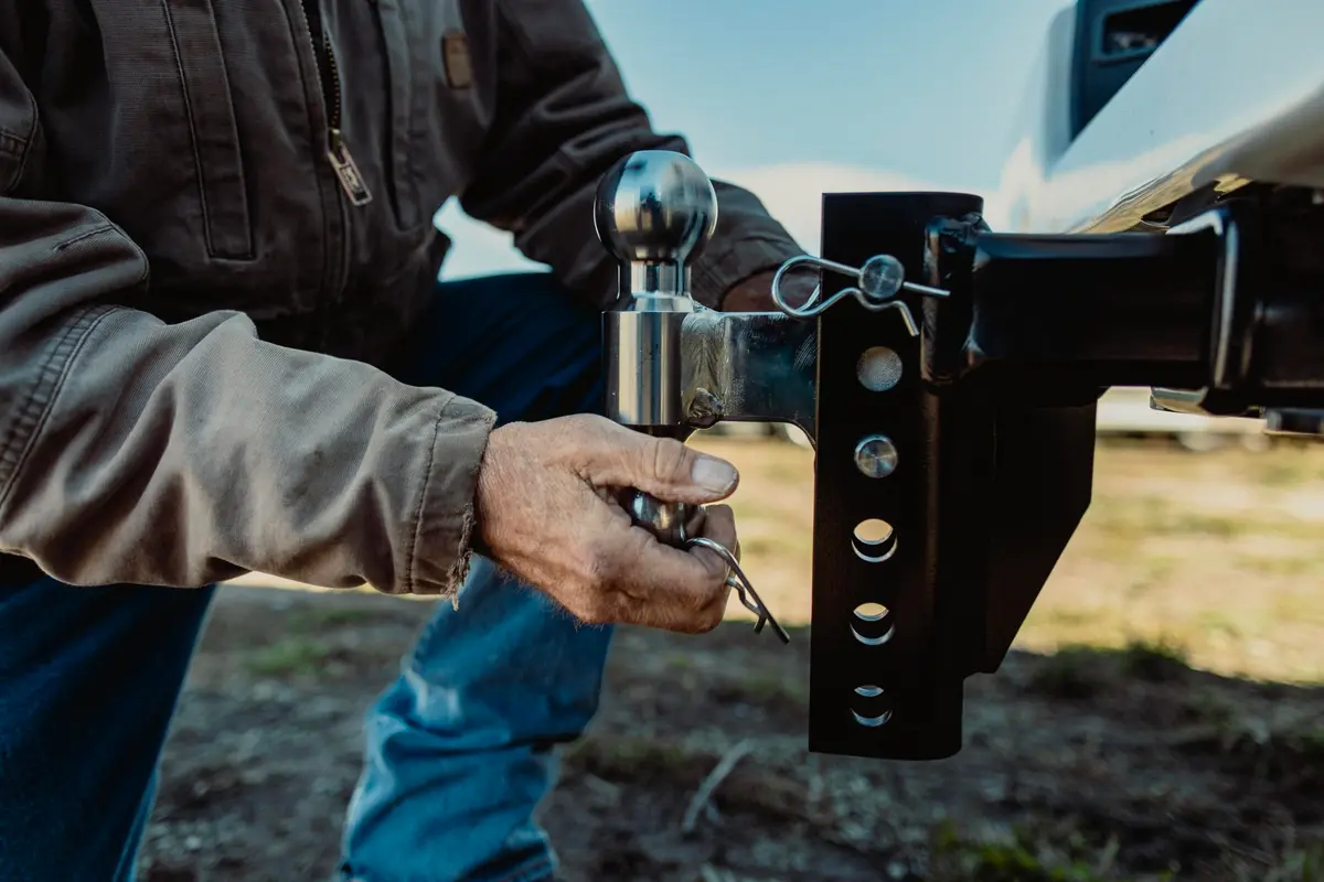 Andersen Hitches 3294-25 EZ Hitch 2-1/2" Shank, 4" Drop/Rise, 2" x 2-5/16" Combo Ball, 10K/16K GTWR Heavy Duty Trailer Hitch - view 4