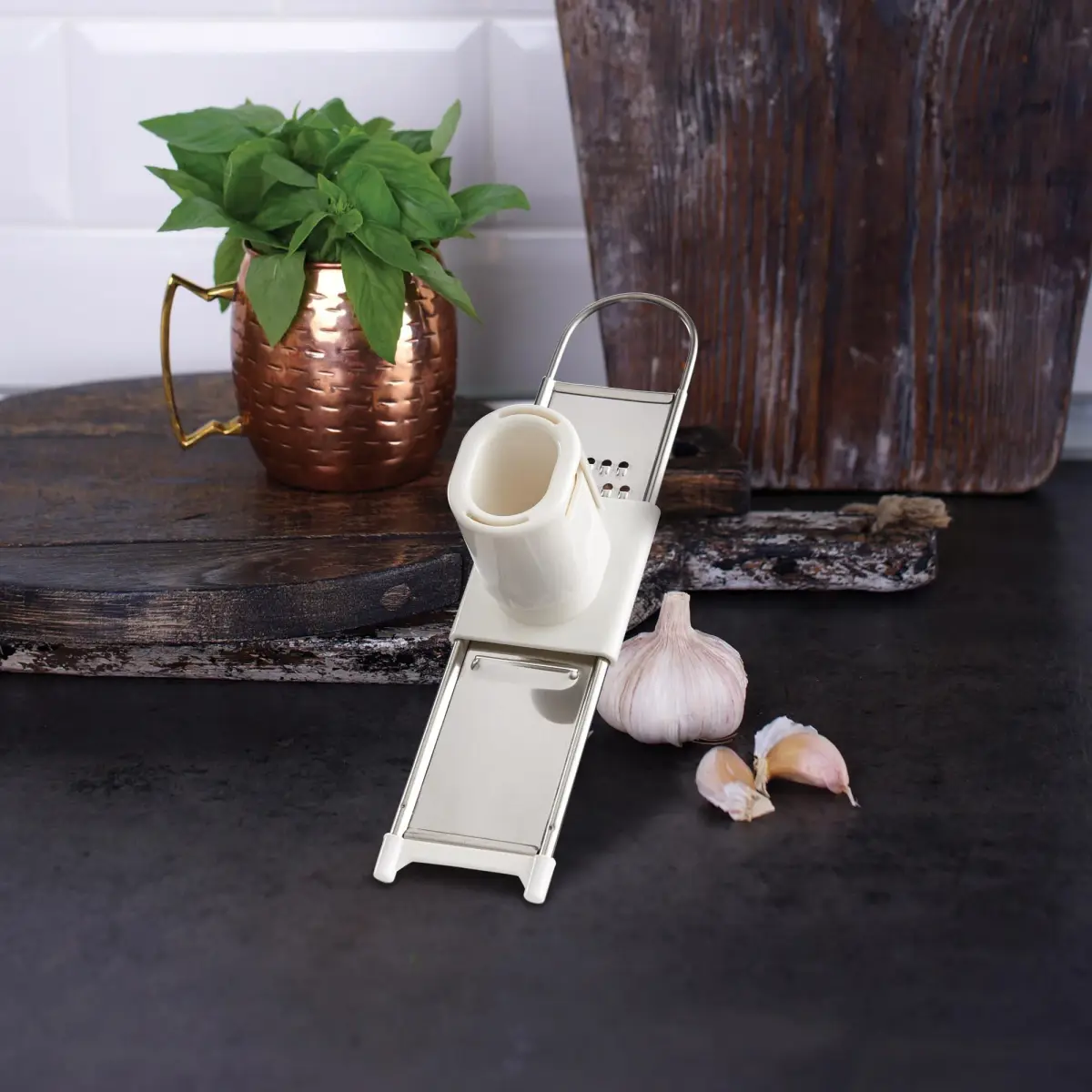 Fante's Uncle Cristian's Garlic Slicer Grater 21cm (8.75-Inches) | Stainless Steel Kitchen Tool - view 4