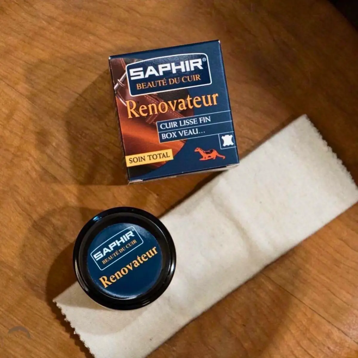 SAPHIR Beauté du Cuir Renovateur Shoe Cleaner 250ml (8.82oz) | Cleans, Nourishes, Protects - view 5