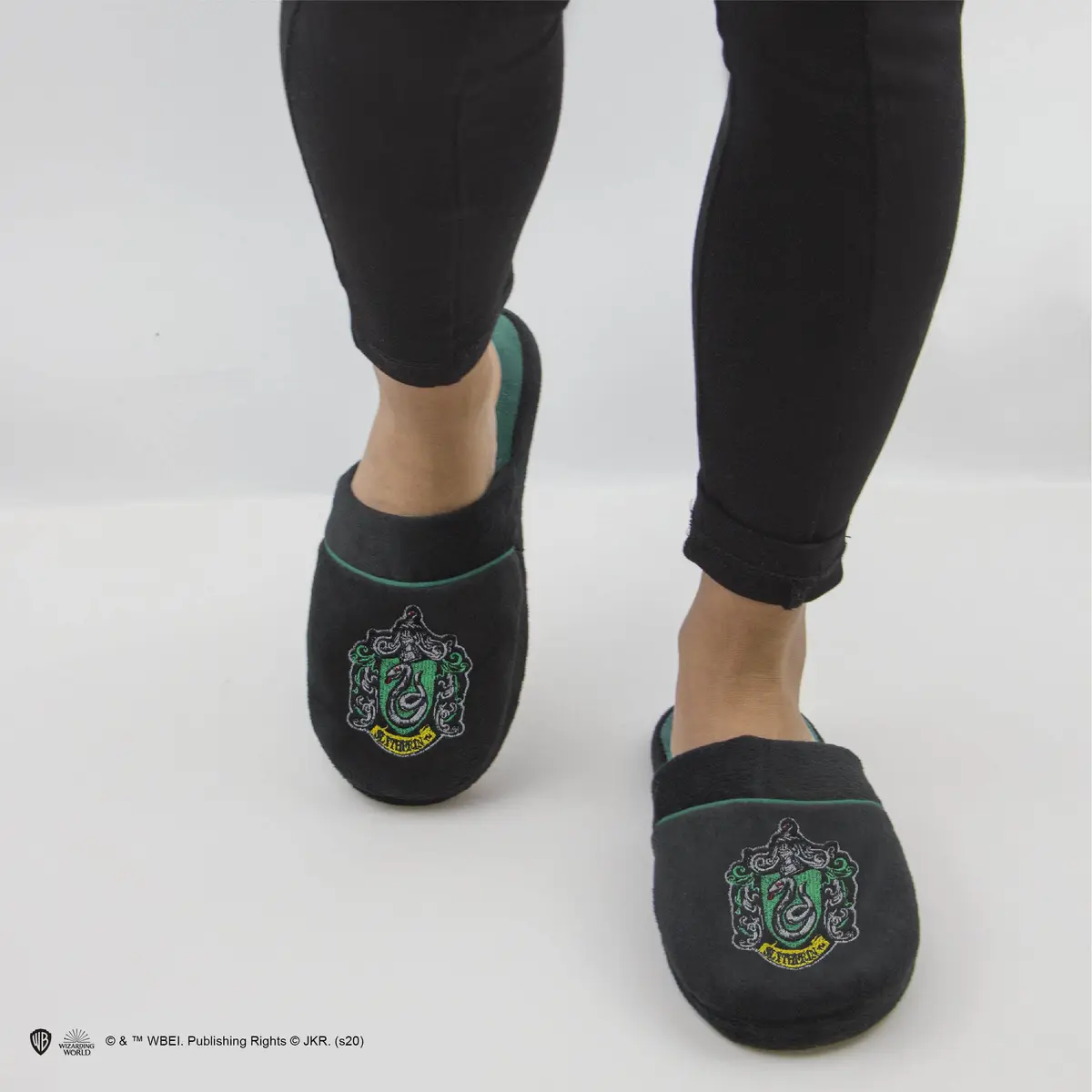 Cinereplicas Harry Potter Slippers Slytherin S/M | Official Licensed Wizarding Footwear - view 2