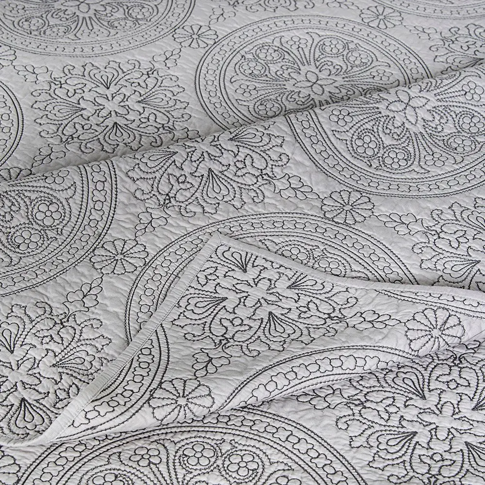 ELEGANT LIFE HOME Reversible Medallion Embroidered Bedding Solid 100% Cotton Quilt - Queen 90 x 95 inches, Gray - view 7