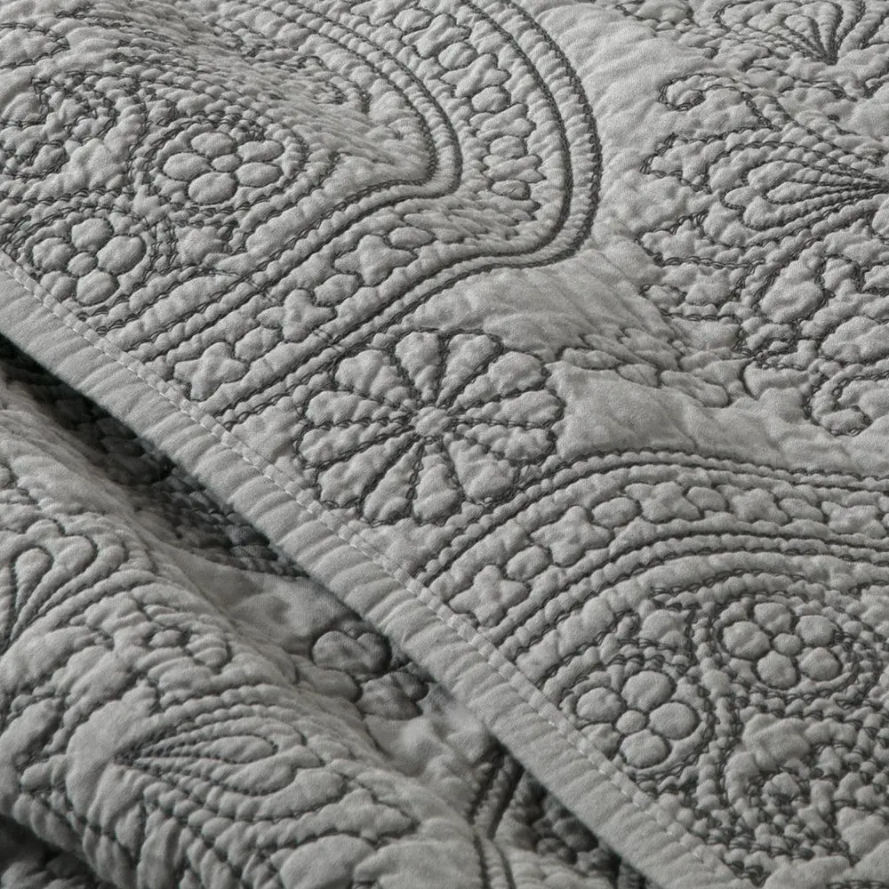 ELEGANT LIFE HOME Reversible Medallion Embroidered Bedding Solid 100% Cotton Quilt - Queen 90 x 95 inches, Gray - view 8