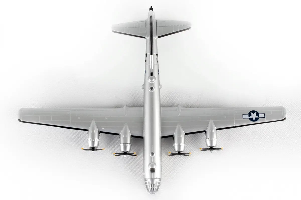 Postage Stamp Daron Worldwide Trading B-29 1/200 T Square 54 | Museum of Flight Aircraft Model (70-120c) - view 8