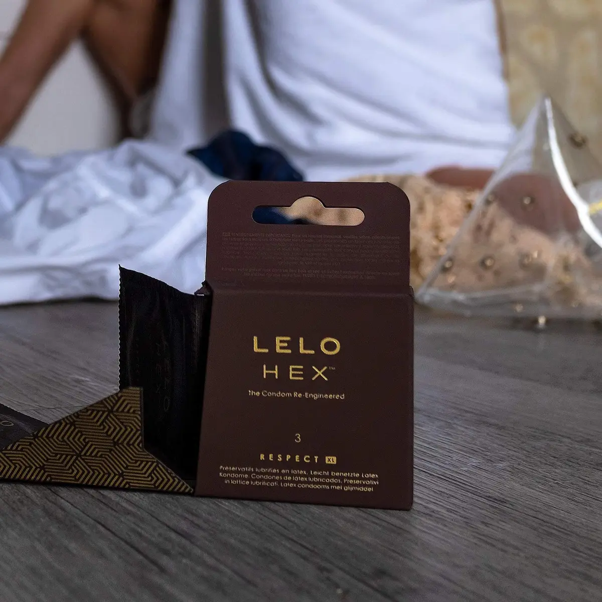 LELO HEX Respect XL Extra Large Condoms 58mm (12 Count) | Increased Strength, Thin Latex - view 3