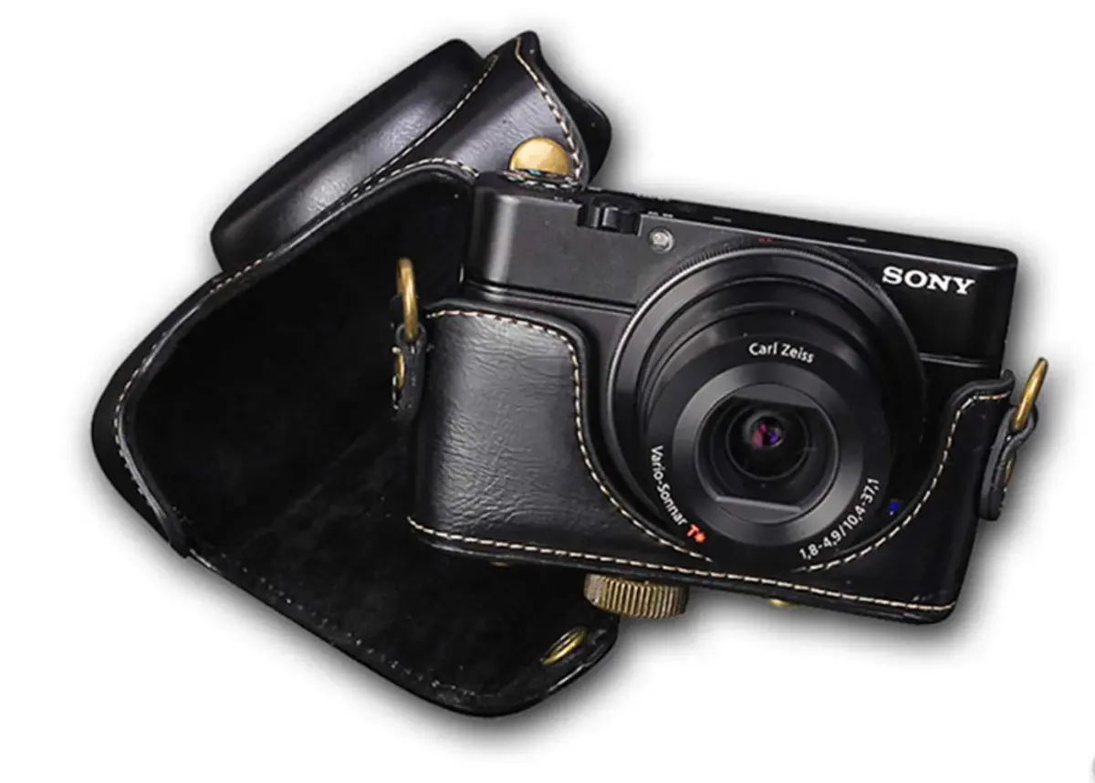ENJOY-UNIQUE PU Leather Camera Bag Case for Sony RX100 Series (Black) | Detachable Front Cap & Tripod Mount - view 4