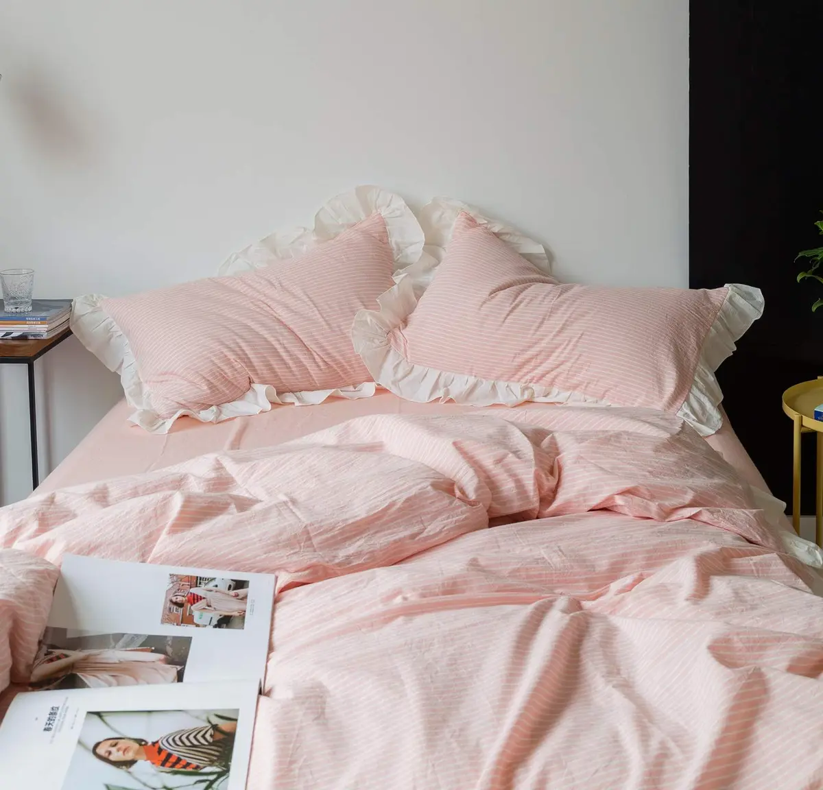 SUSYBAO Pink Ruffle Duvet Cover Queen 100% Washed Cotton | Romantic Farmhouse Bedding - view 3