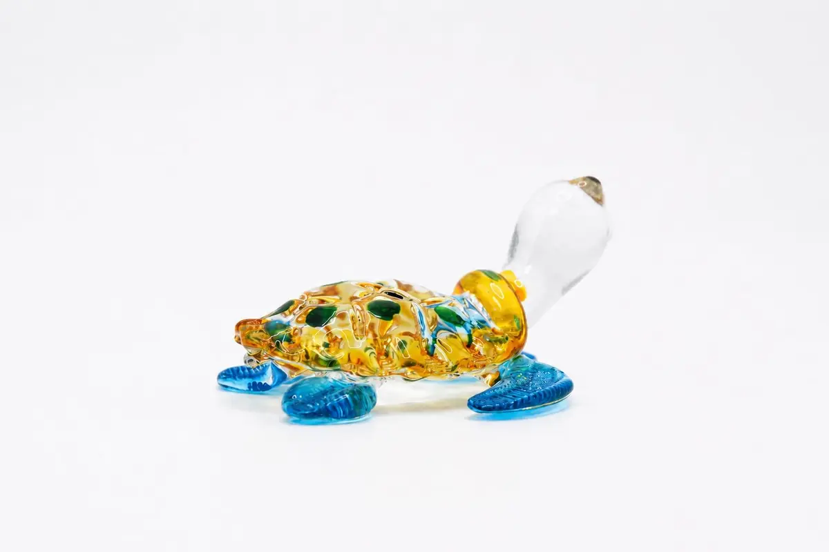 M Audomsak Hand Blown Art Glass Sea Turtle Figurine | Vibrant Coastal Decor, Unique Handmade Gift (2 in, 5.1 cm) - view 8