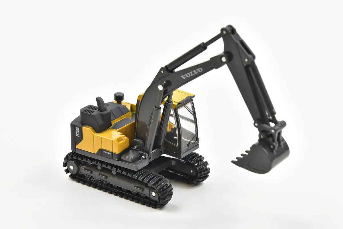 NewRay Volvo EC140E Die-Cast Excavator Model 1:50 Scale (20.5 cm Length) | Official Replica for Collectors - view 4