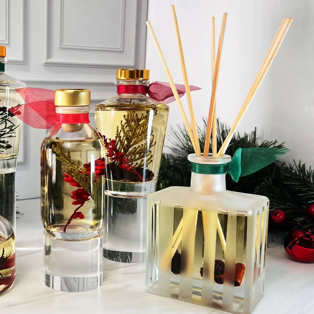LOVSPA Reed Diffuser Set - Cinnamon Pine Cones Scented Diffuser with Sticks | Long-Lasting Aromatherapy for Small Spaces - view 8