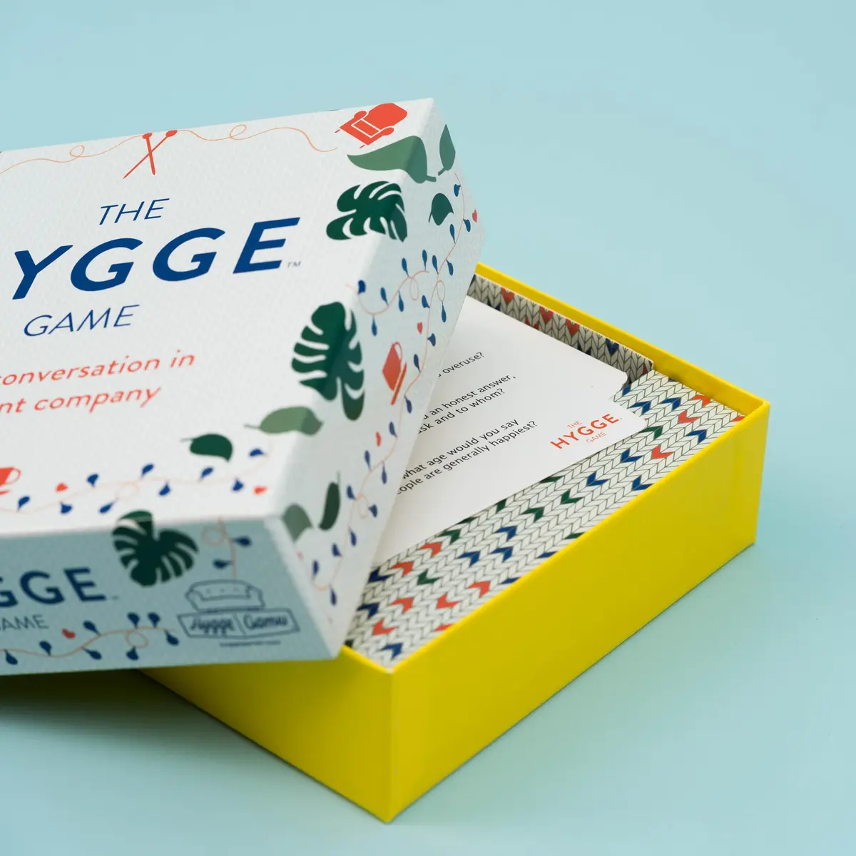 Hygge Games The Hygge Game - Cozy Conversation in Pleasant Company Multicolored, White | 14+ Years - view 3