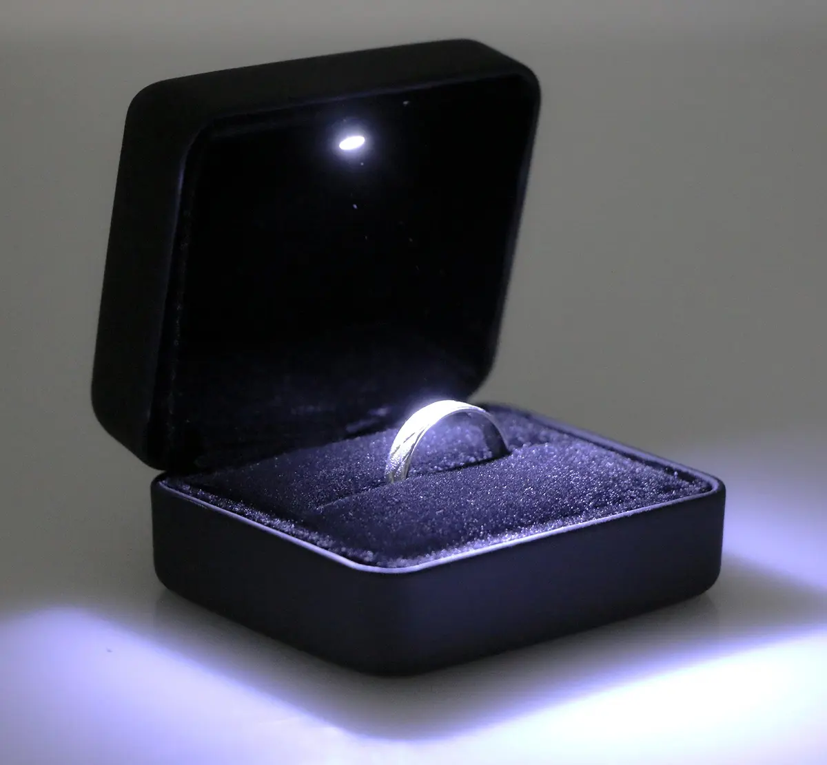 Omeet LED Mini Ring Box with Velvet Lining & Spotlight | Proposal, Engagement, Wedding - view 5