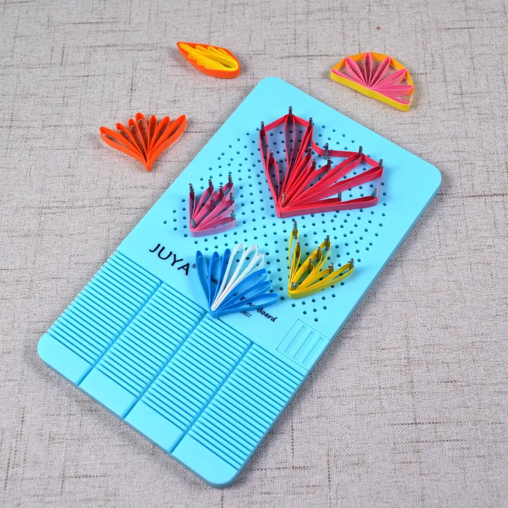 JUYA 2-in-1 Quilling Knitting Board with Pin Board and Grooves | Compact Art & Craft Tool for Paper Designs - view 6