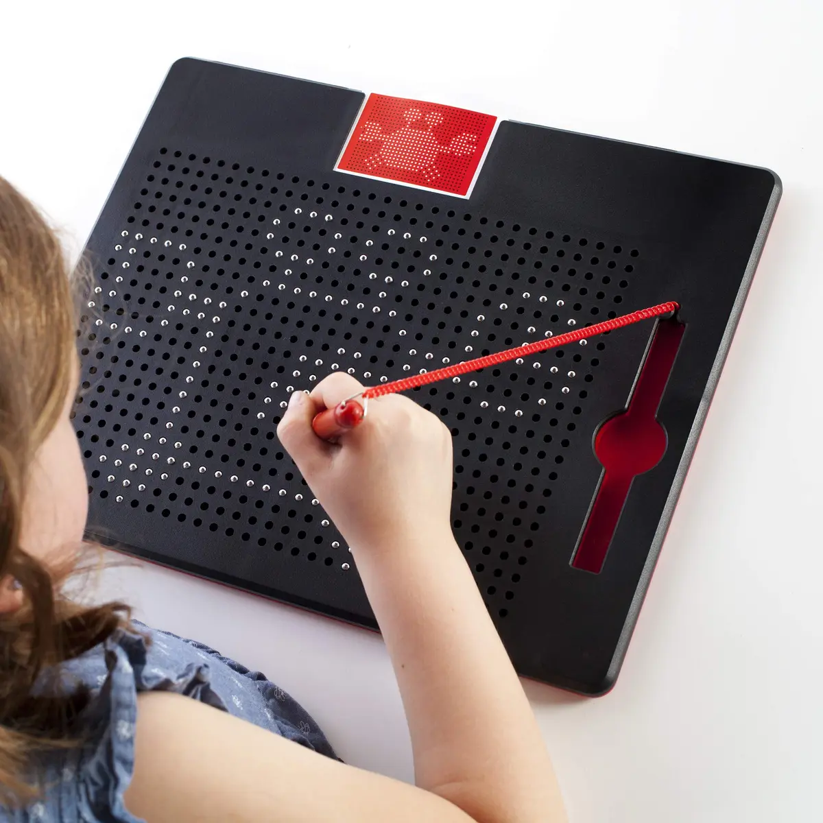 Guidecraft Magna Tablet with 10 Double-sided Design Cards | Magnetic Drawing Board for Kids, S.T.E.M Learning & Educational Toy (12"L x 10"W) - view 7