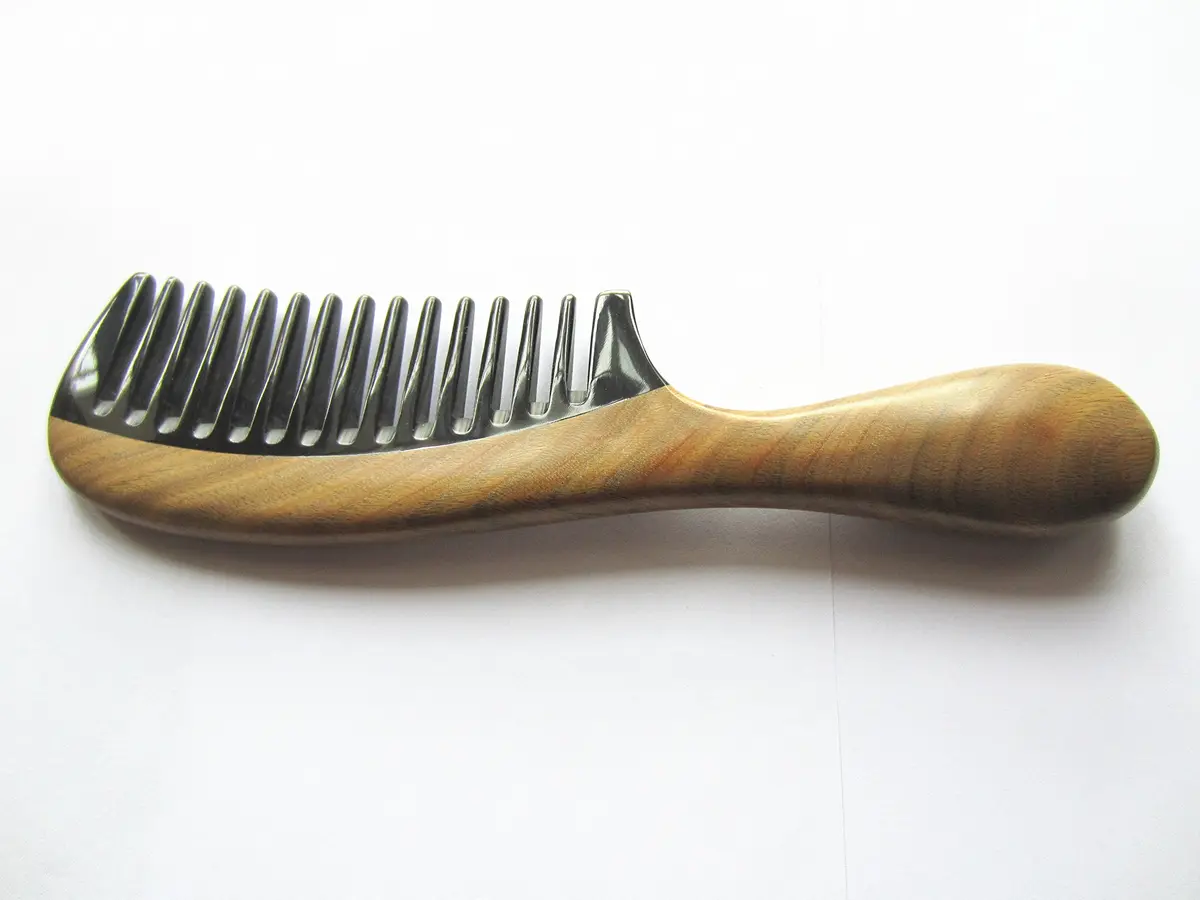 Myhsmooth Wide Tooth Handmade No Static Buffalo Horn Comb with Green Sandalwood Handle | Traditional Craft for Hair Care (70-120 chars) - view 8