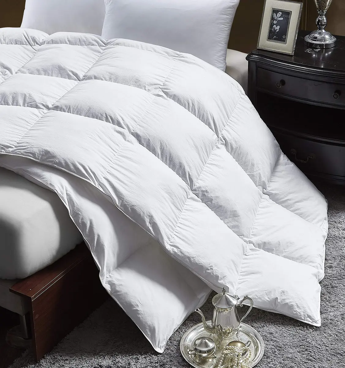 Egyptian Cotton Factory Store King Size Comforter | All Season Lightweight Down & Feather Fill, 42 oz, 1200 Thread Count, Egyptian Cotton, White - view 3