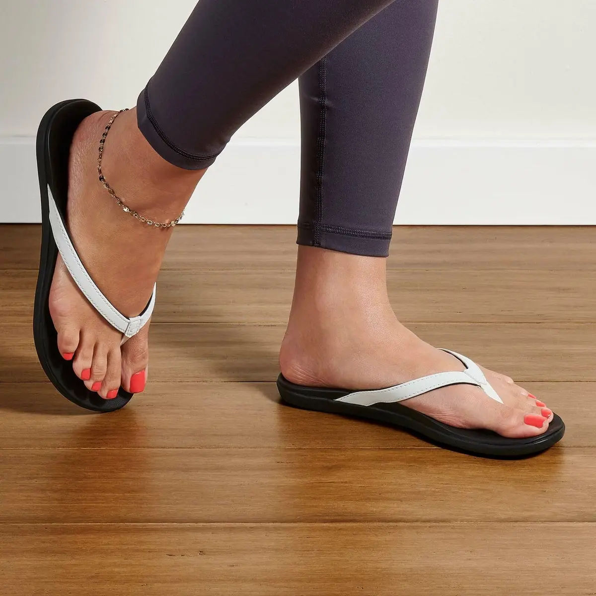 OluKai Ho'opio Women's Beach Sandals Water Resistant & All-Day Comfort | Minimalist Flip-Flops in White/Onyx - view 7