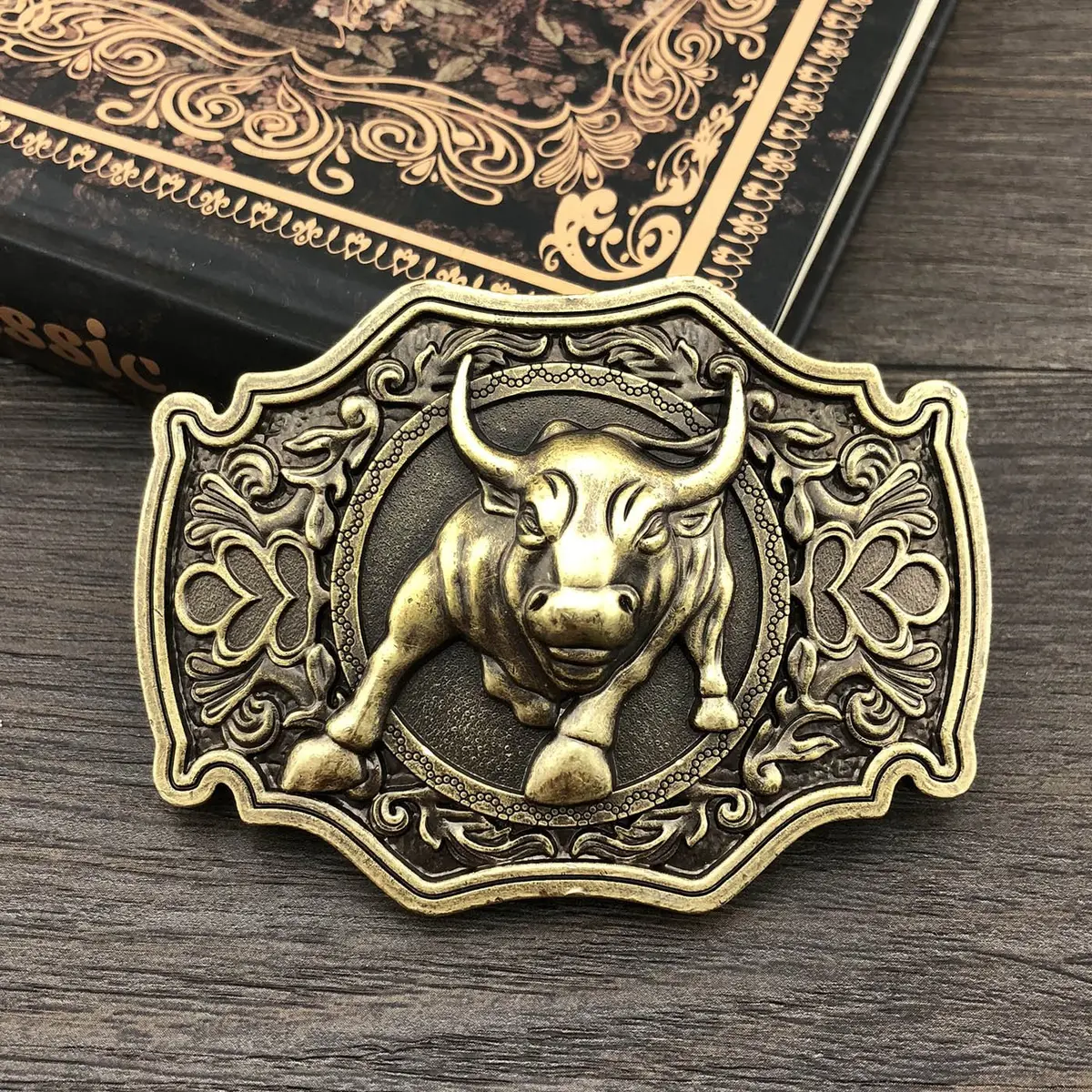 QUKE Bronze Long Horn Bull Rodeo Western Cowboy Belt Buckle For Men | Fits 38mm Belts - view 3