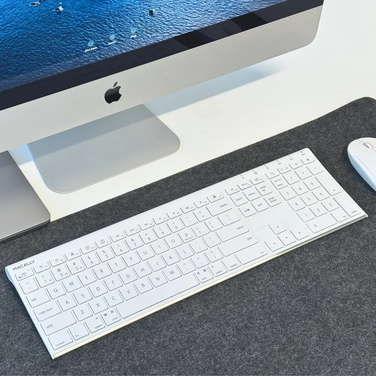 Macally ACEBTKEY Multi-Device Bluetooth Keyboard with Numeric Keypad - 110 Keys, 20 Shortcuts, Rechargeable, White - view 7