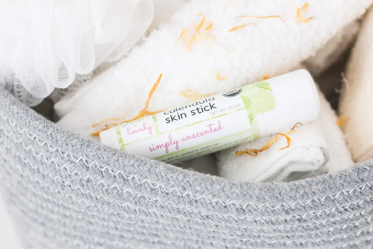 Green + Lovely Calendula Skin Stick Organic Lotion Balm 14.17 g (0.5 oz) | Certified Organic, Unscented, For All Skin Types - view 3