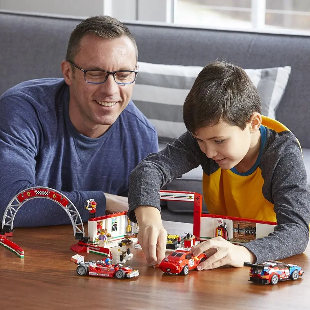 LEGO Speed Champions Ferrari Ultimate Garage 75889 Building Kit (841 Pieces) | Ferrari Car Set for Kids 8-14 - view 5