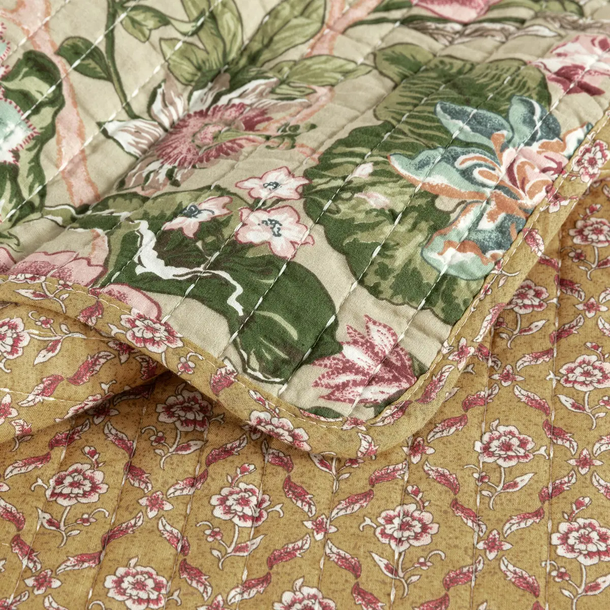 Chezmoi Collection Delaney 3-Piece Floral Patchwork Quilt Set King | Vintage Cotton Comforter - view 7