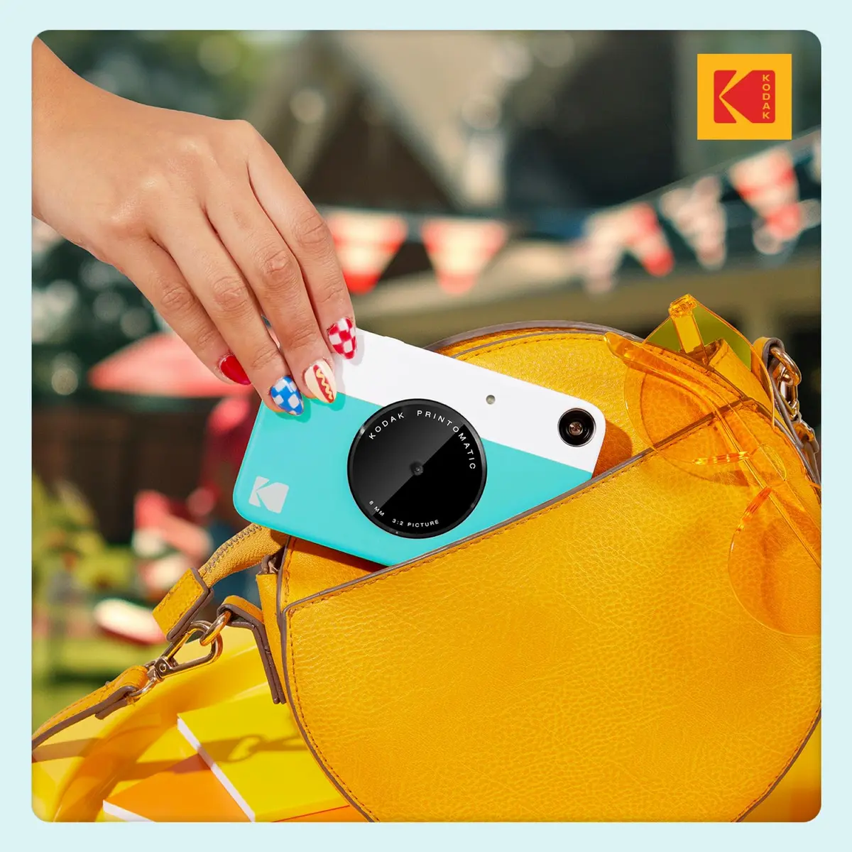 KODAK Printomatic Digital Camera 5MP | Portable Instant Print with Sticky-Back Photos - view 6