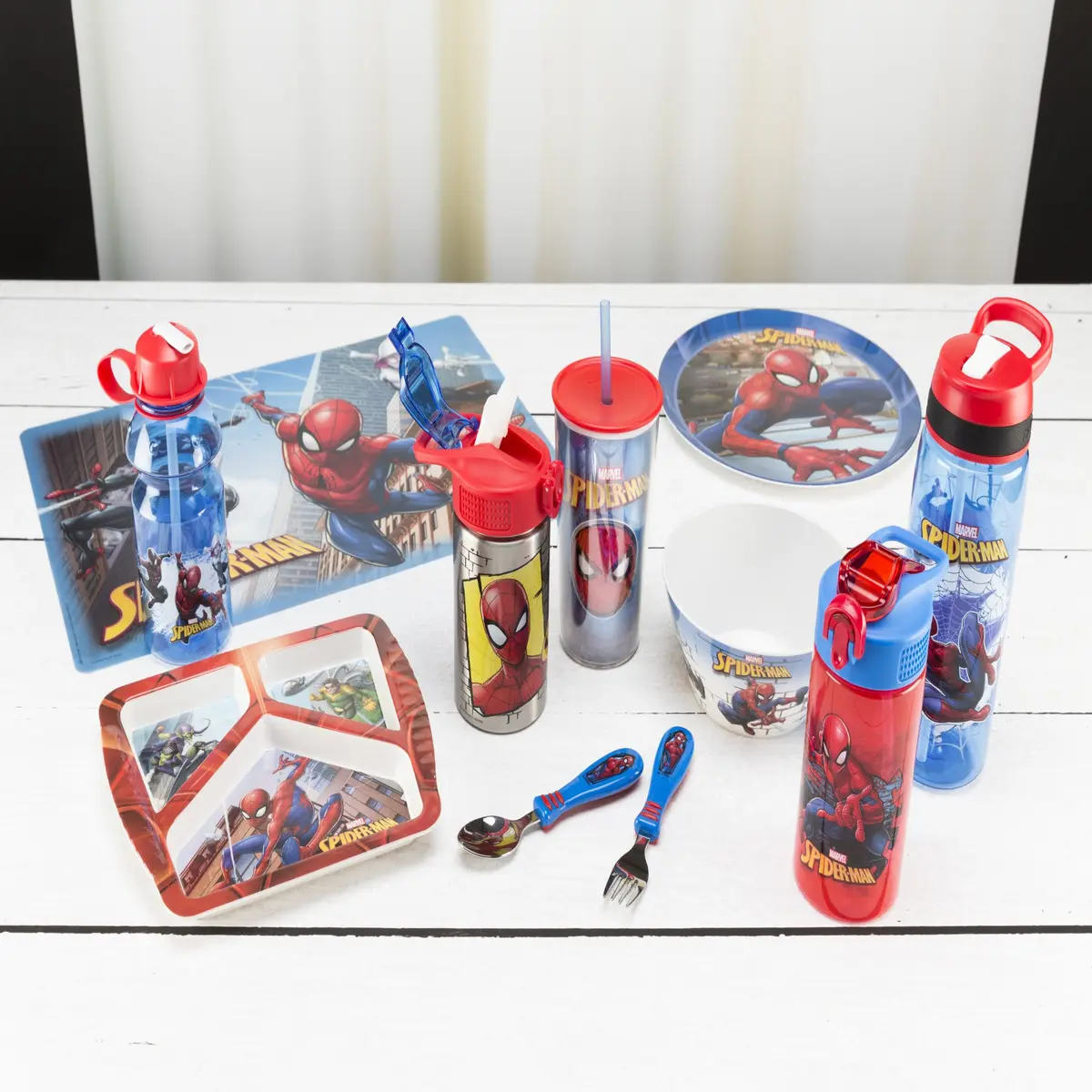 Zak Designs Marvel Spider-Man Kids Water Bottle 492ml (16 oz) | Leak-Proof & BPA-Free for Daily Hydration - view 7