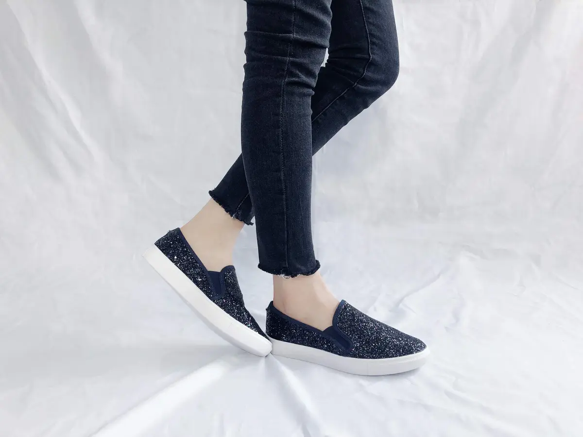 FEVERSOLE Women's Fashion Slip-On Sneakers Navy Size 6 | Trendy & Comfortable Flat Loafers - view 2