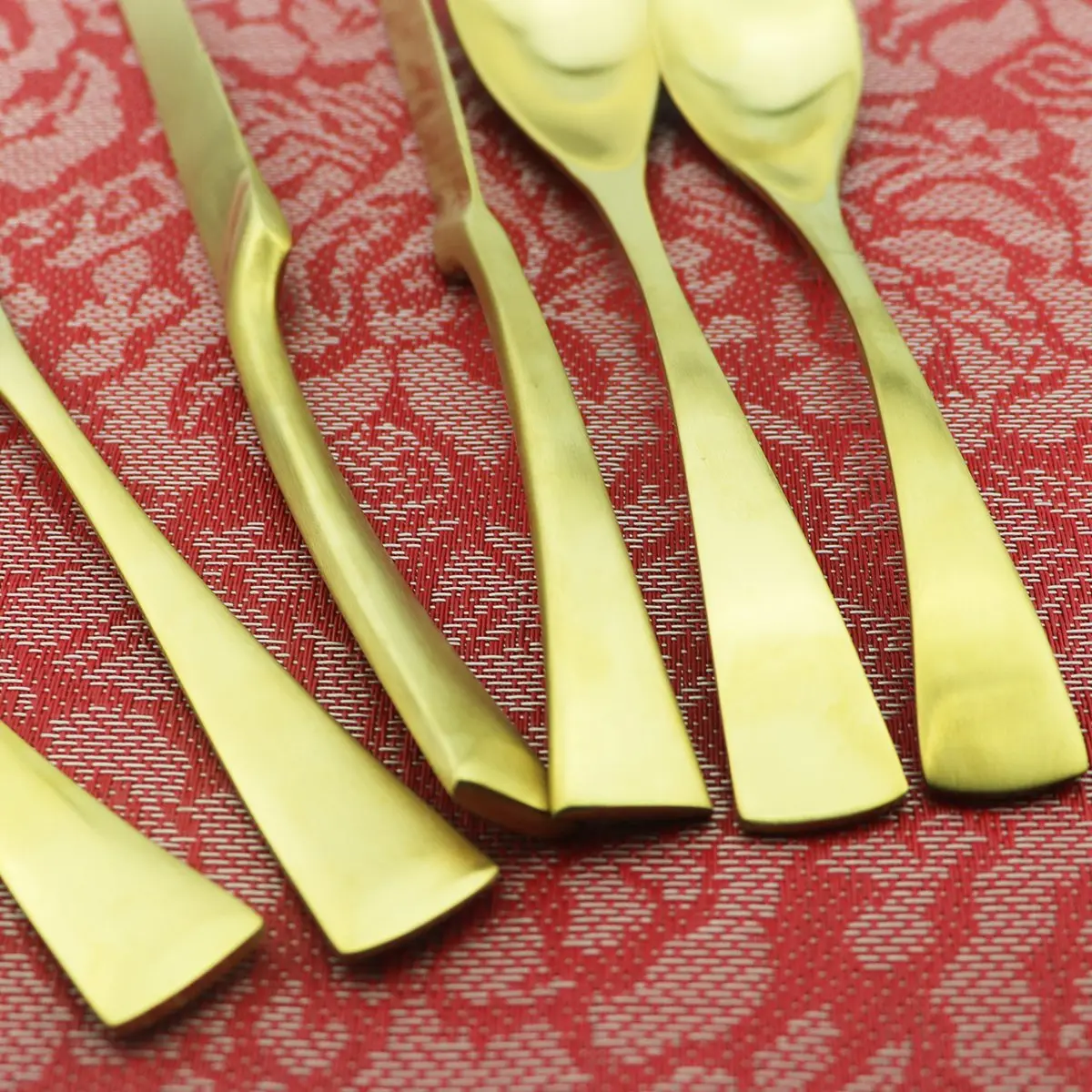 Uniturcky 6-Piece Flatware Set,Extra Thick Heavy Duty - 18/10 Stainless Steel Cutlery Sets,High Matte Finish Gold Flatware Sets Service for 1,Multipurpose Use for Home,Kitchen,Tableware Utensil Sets - view 8