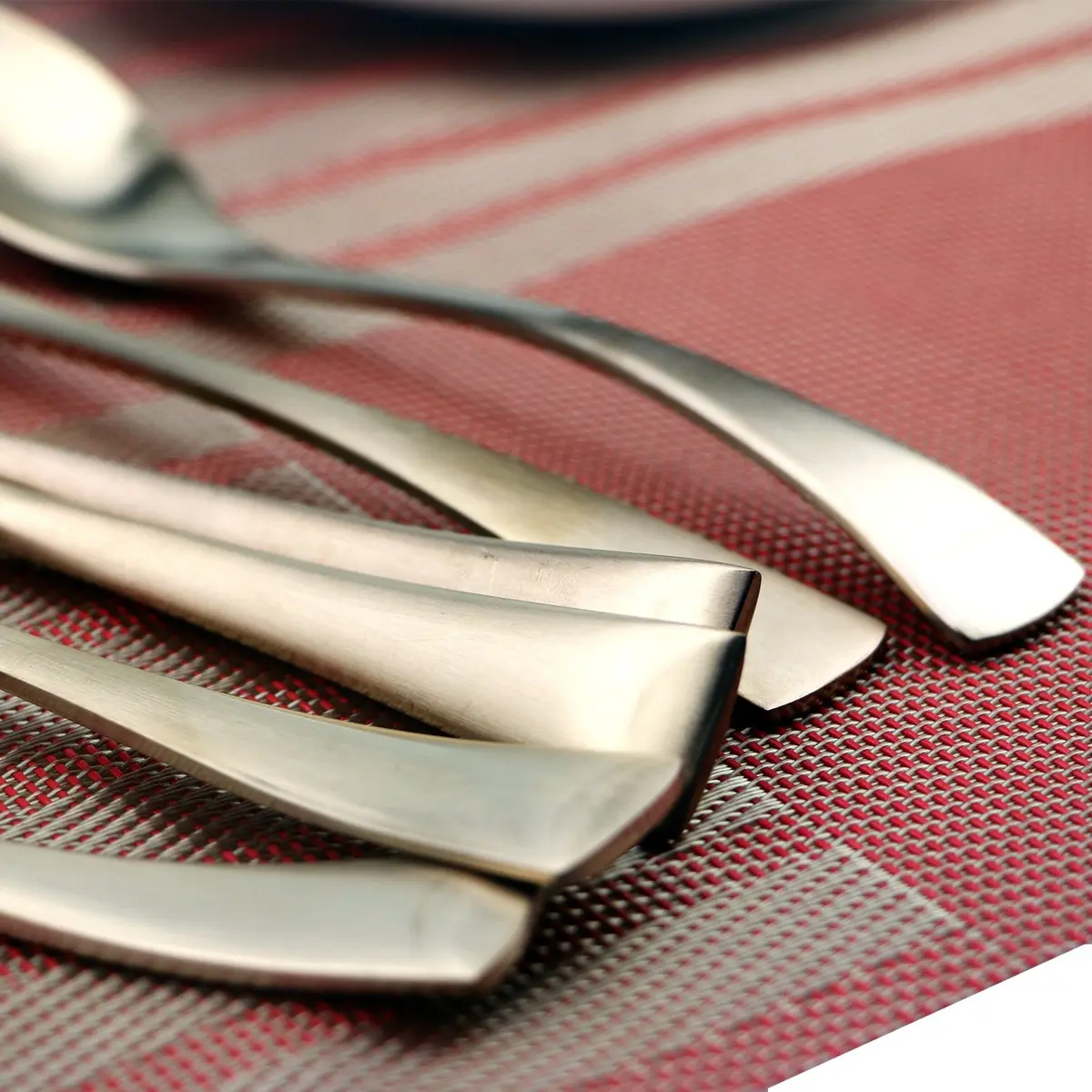 Uniturcky 6-Piece Flatware Set,Extra Thick Heavy Duty - 18/10 Stainless Steel Flatware Sets,High Matte Finish Rose Gold Service for 1 | Multipurpose Kitchen Utensils - view 9