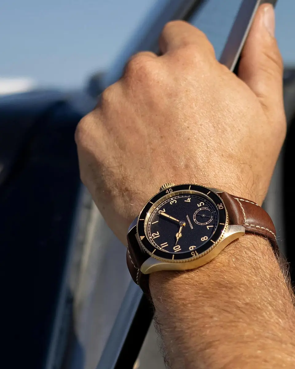 REZERO Leather Watch Bands, Thickened Vintage Strap 22mm | Classic Oil-Waxed Leather - view 5