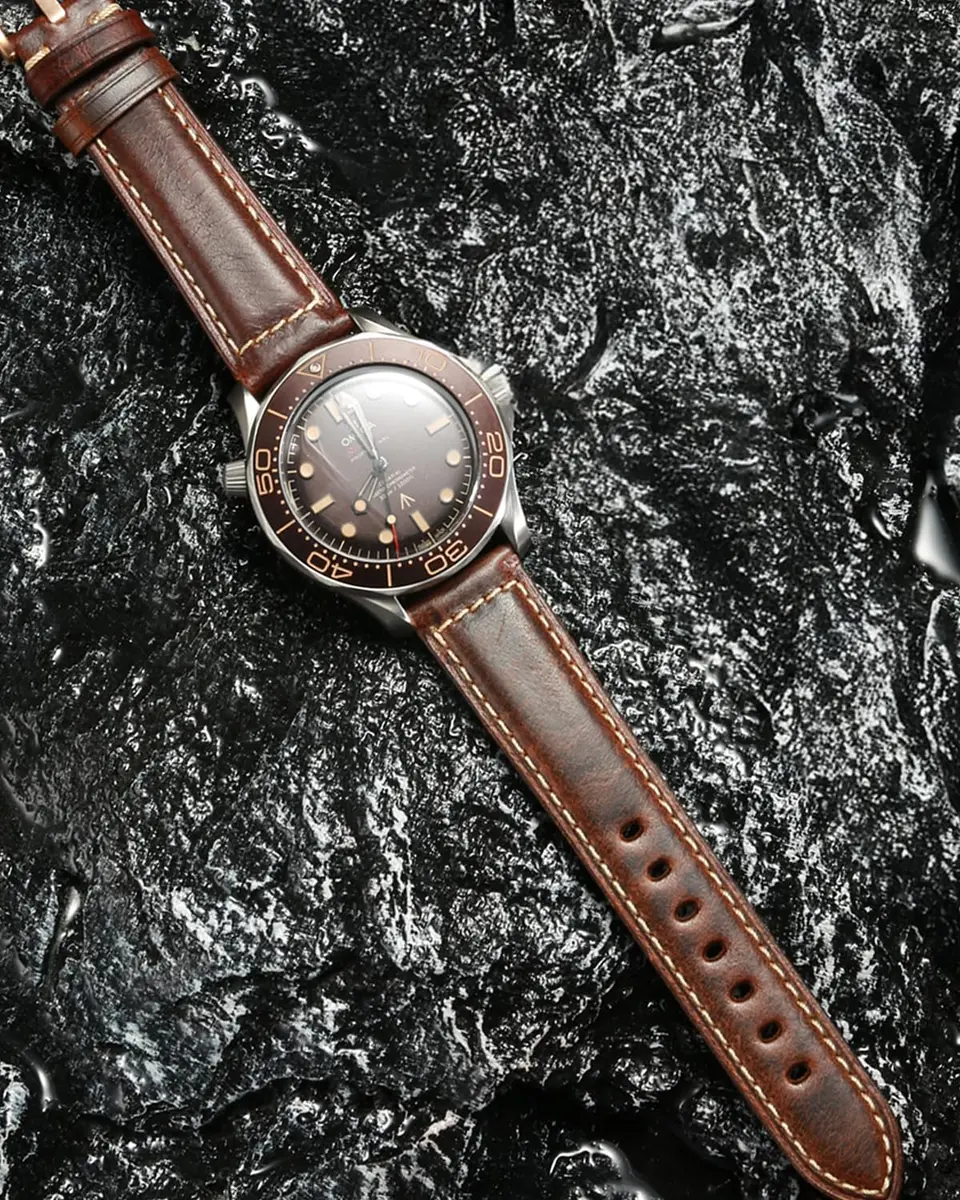 REZERO Leather Watch Bands, Thickened Vintage Strap 22mm | Classic Oil-Waxed Leather - view 7