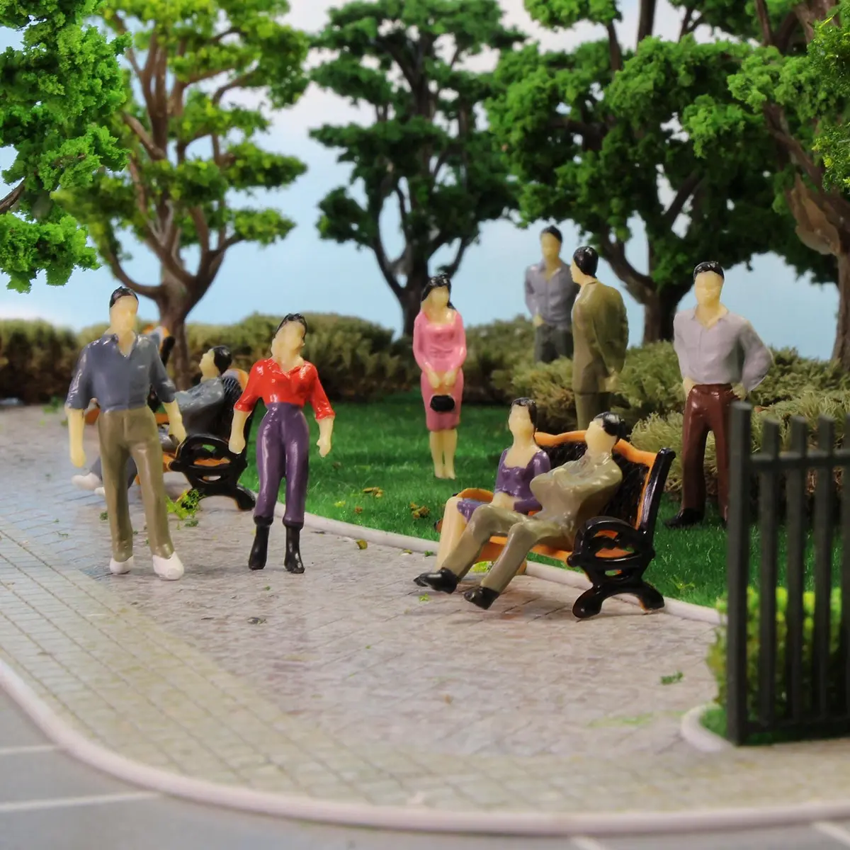 Evemodel P50 Model Trains Architectural Figures 50PCS | 1:50 O Scale Miniature People for Scenes - view 5