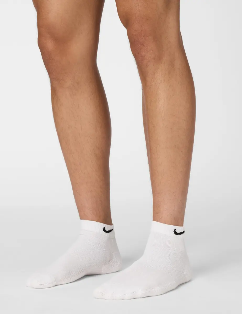 Nike Unisex Everyday Cushioned Training Low Socks 25cm (0.811 Fl Oz) | Moisture-Wicking & Arch Support - view 2