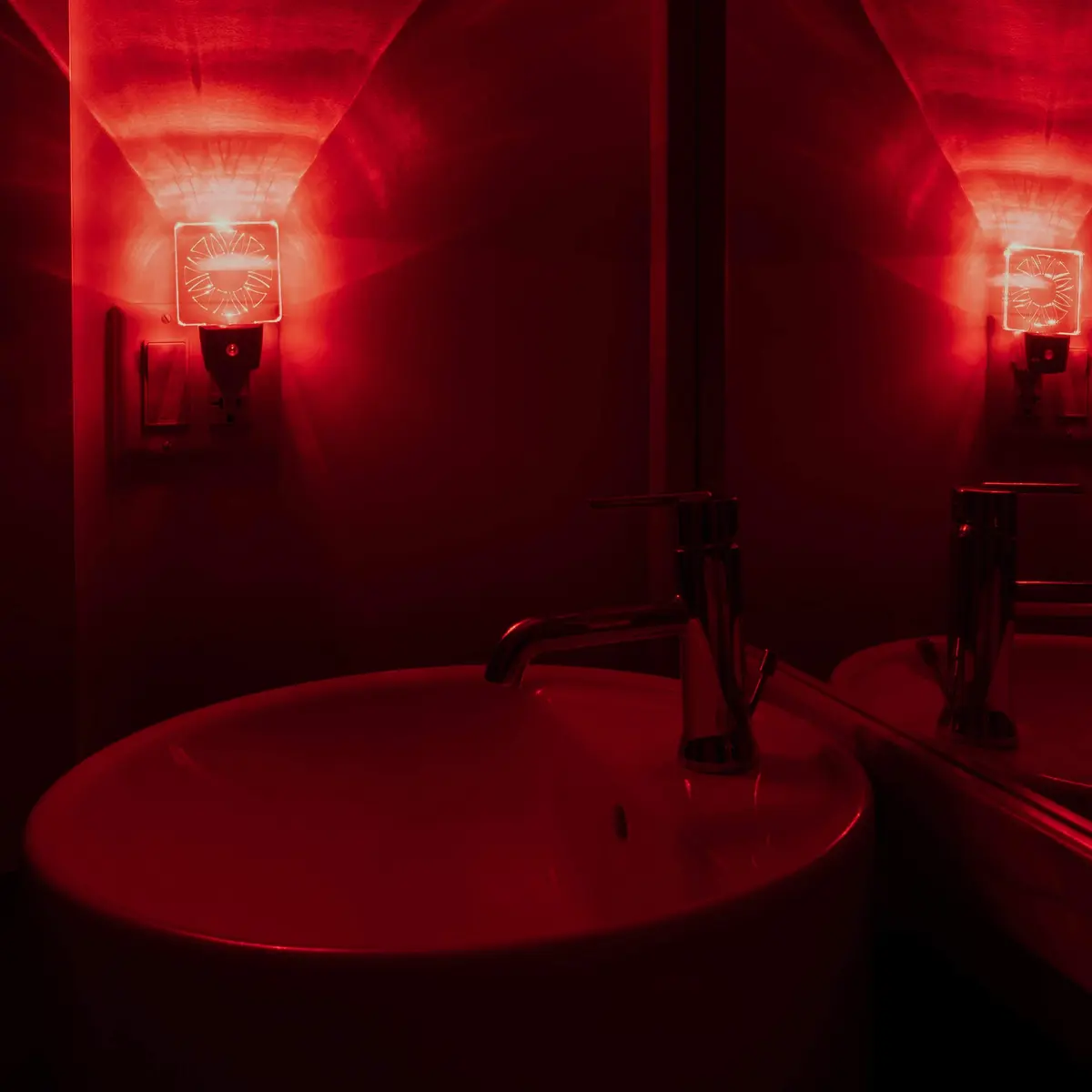Spectra479 Red LED Night Light for Bedrooms & Bathrooms | BioRhythm Safe Circle - view 2