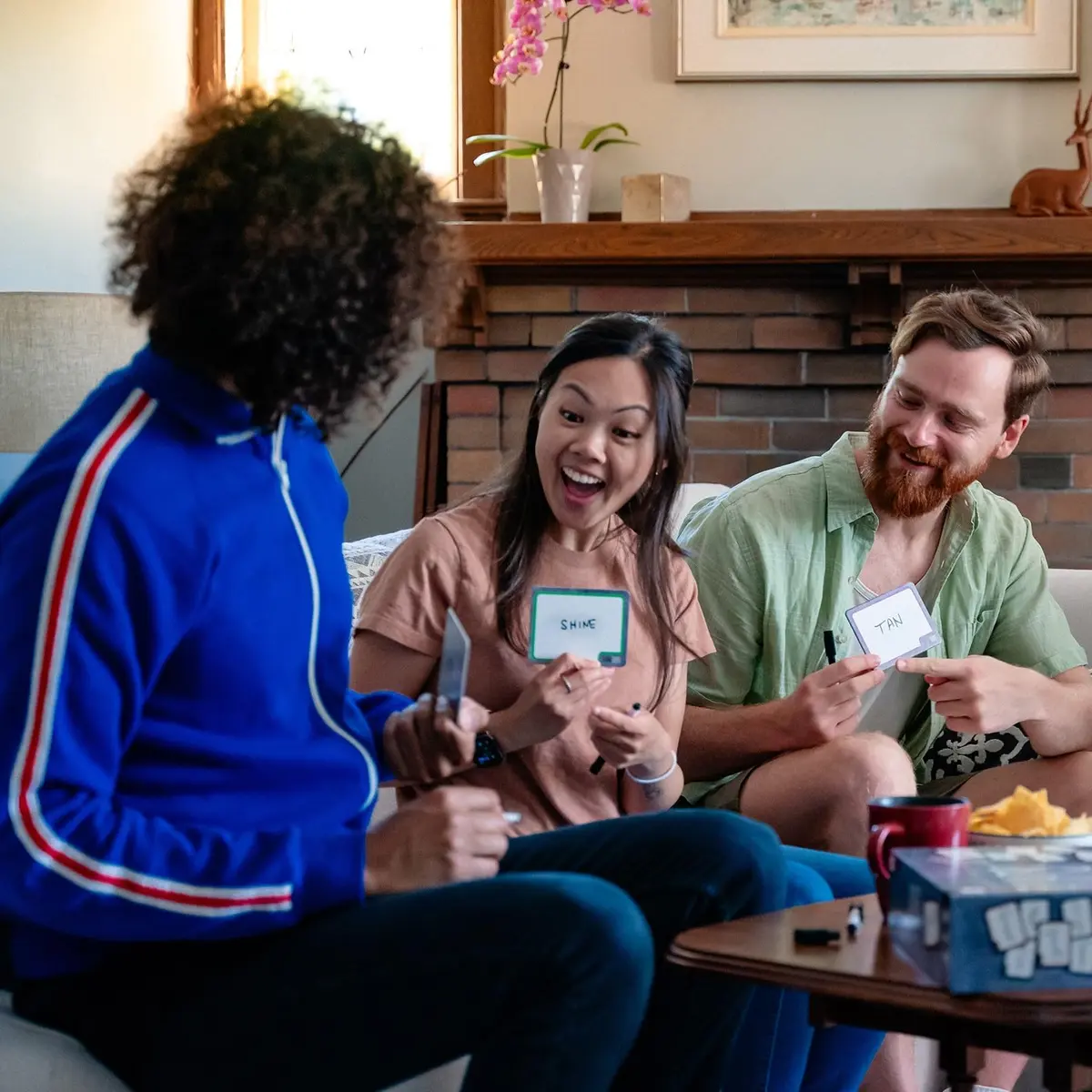 USAOPOLY Blank Slate Board Game | Family & Party Word Prediction Game, 8+ Players, 20-35 Min - view 3
