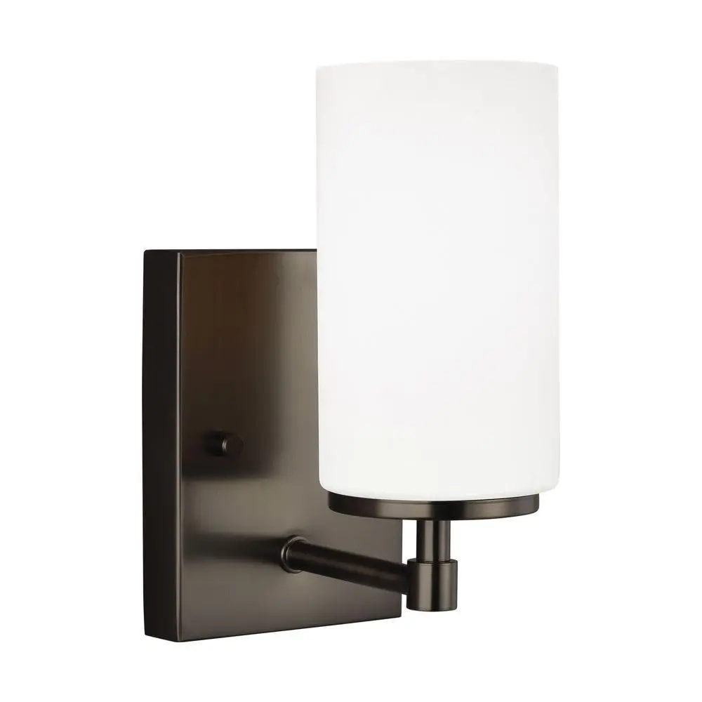 Generation Lighting 1-Light Alturas Bath Fixture Wall Lamp Brushed Oil Rubbed Bronze | Modern Vanity Light for Home Decor - main product image