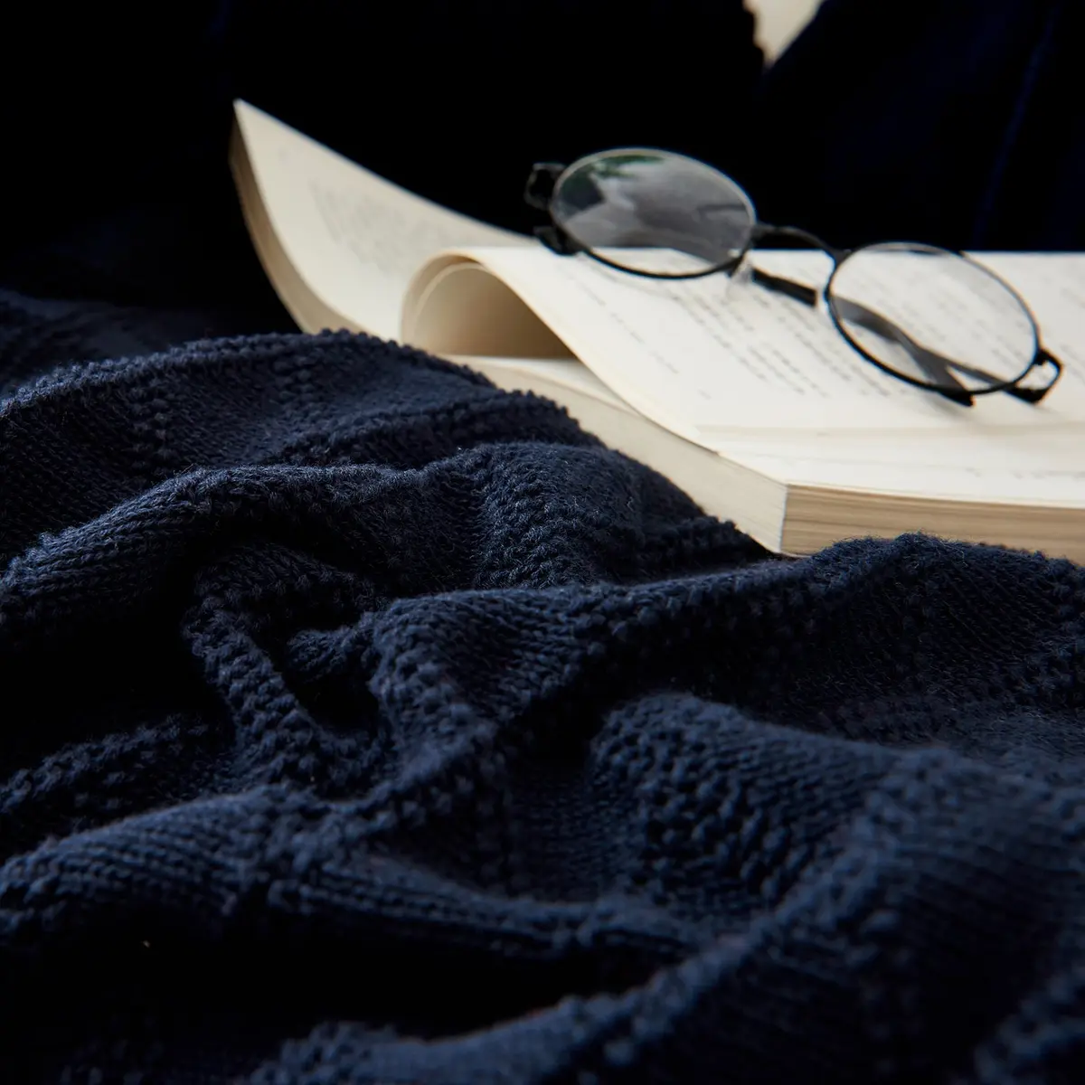 Longhui Bedding 100% Cotton Navy Blue Cable Knit Throw Blanket 50"x60" | Extra Cozy & Machine Washable - view 4