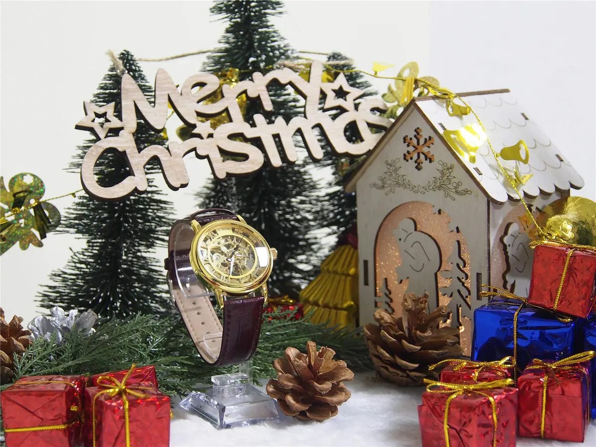 SEWOR Men's Mechanical Skeleton Watch 41mm (Gold) | Vintage Style Leather Strap - view 3