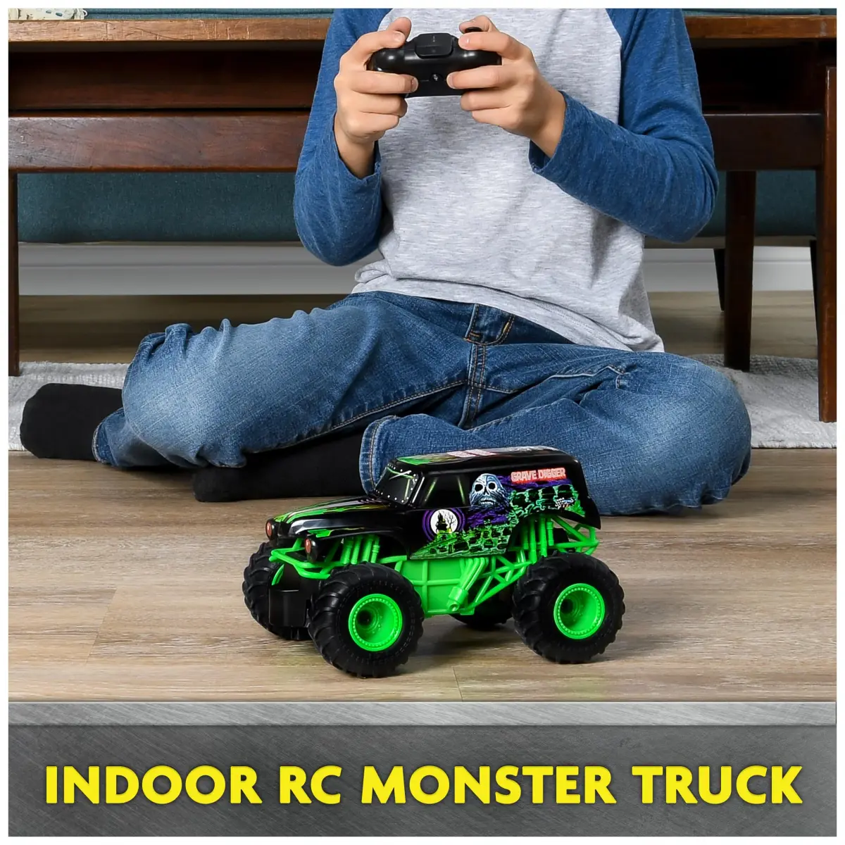 Monster Jam Official Grave Digger RC Monster Truck 1:24 Scale | 2.4 GHz Remote Control for Ages 4+ - view 4