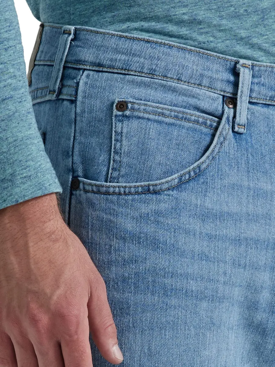 Wrangler Authentics Men's Classic 5-Pocket Relaxed Fit Flex Jean Stonewash Flex 46W x 30L | Casual Comfort & Durability - view 3