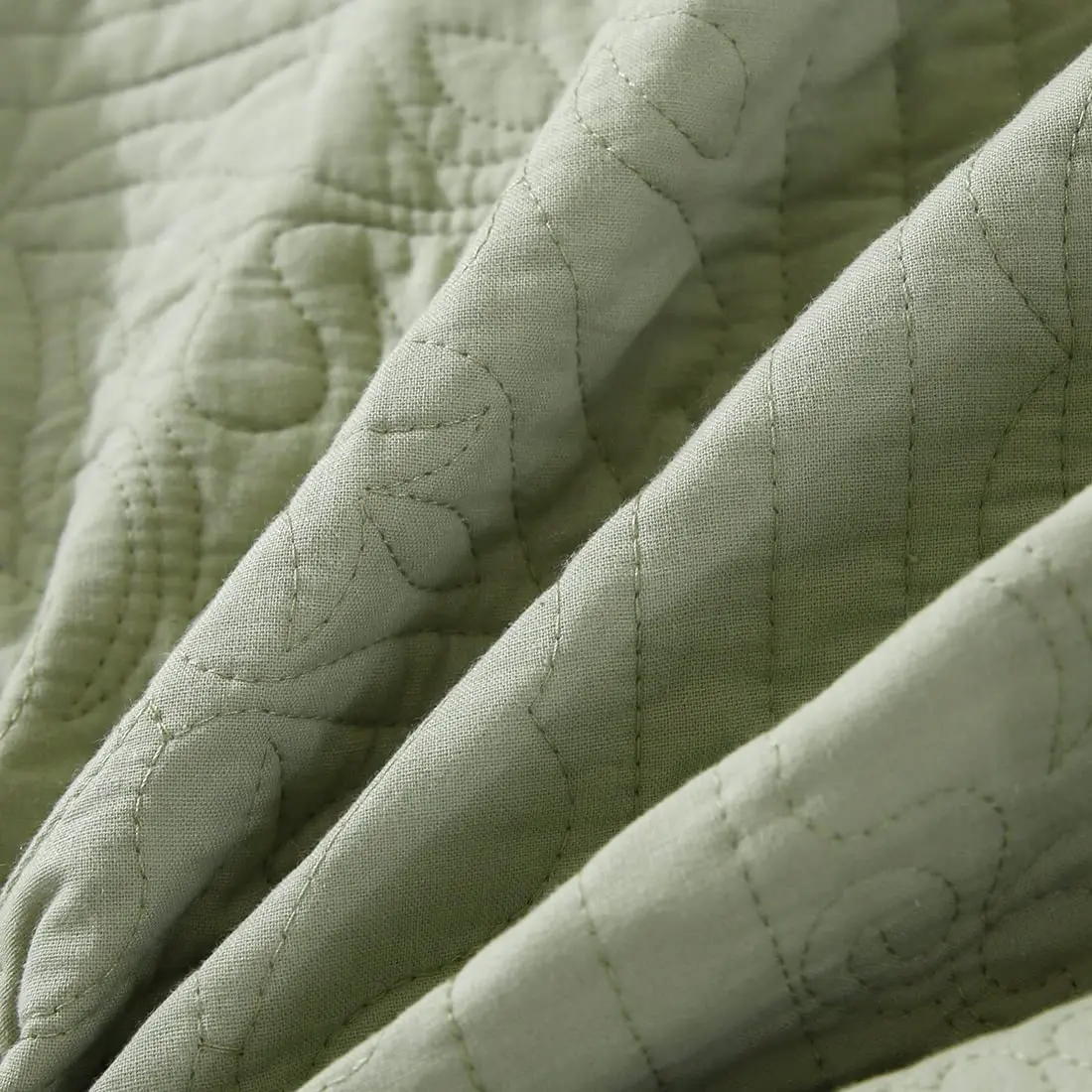WINLIFE 100% Cotton Quilted Pillow Sham Floral Printed Pillow Cover Sage Green | Standard Size, 20 x 26 Inch - view 6