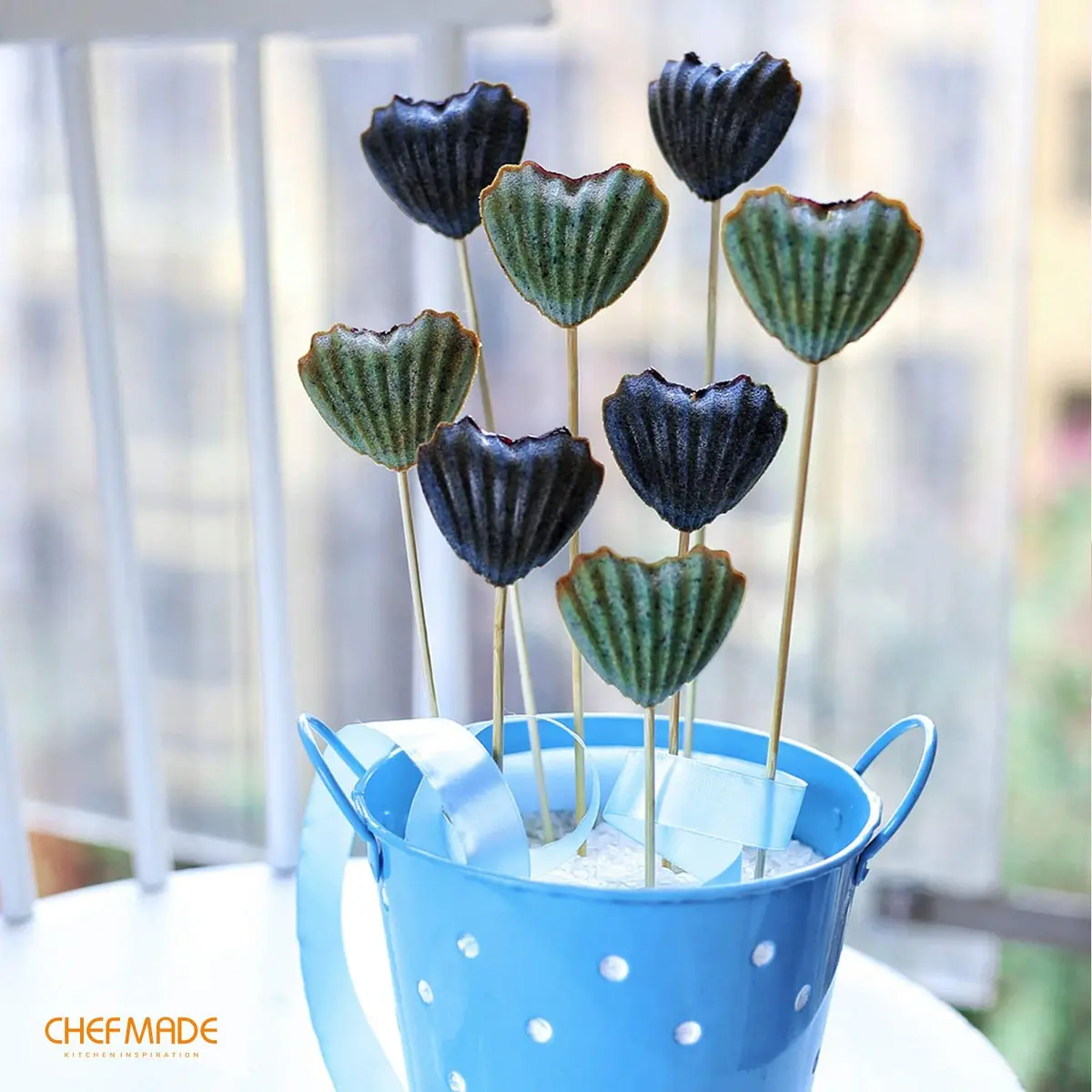 CHEFMADE Heart Madeleine Mold Cake Pan 12-Cavity | Non-Stick Shell Cake Pan for Oven Baking (Champagne Gold) - view 3