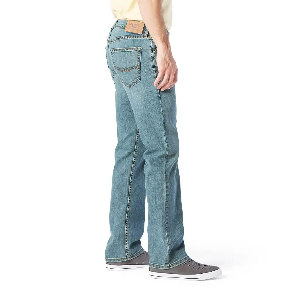 Levi Strauss Signature Gold Men's Relaxed Fit Flex Jeans 33W x 34L | Comfort Flex Denim for All-Day Movement - view 2
