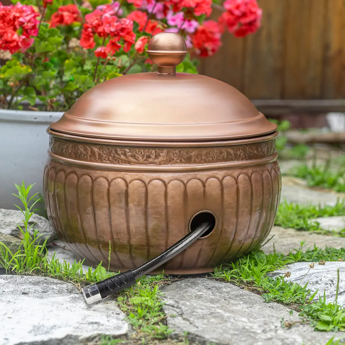 Good Directions La Jolla Hose Pot with Lid - Copper Finish | Garden Hose Storage & Decor (100-150 characters) - view 4