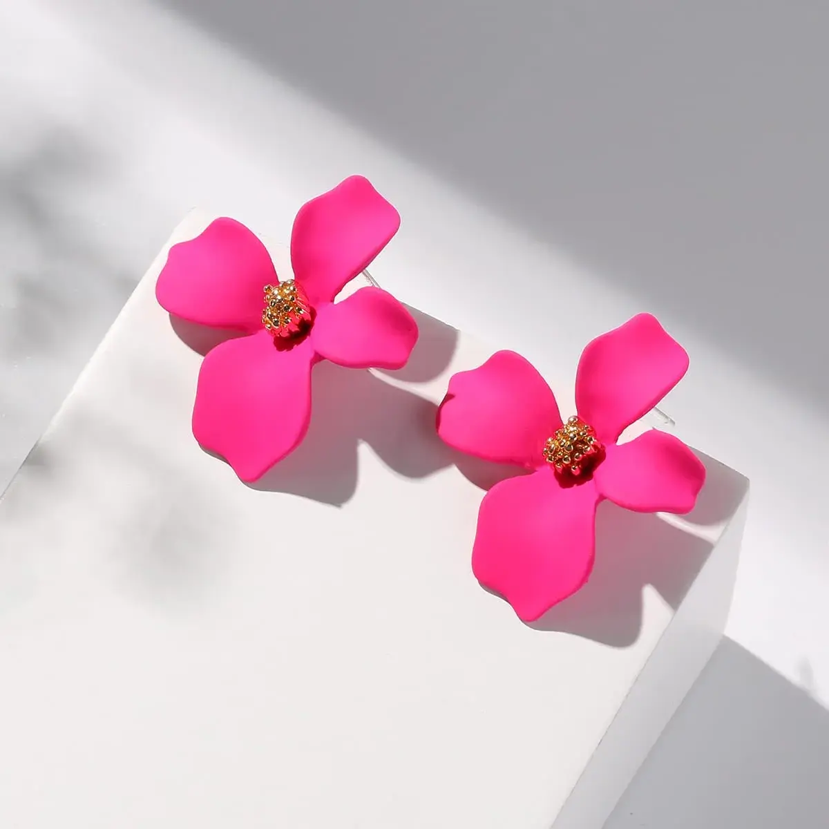 Artilady Boho Flower Stud Earrings for Women, Rose Pink Resin & Brass | Lightweight Daily Wear - view 6