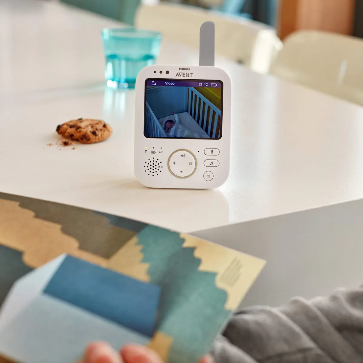 PHILIPS Avent Digital Baby Monitor with Camera and Audio, 3.5" Display, 300m Range | Secure FHSS Connection - view 6