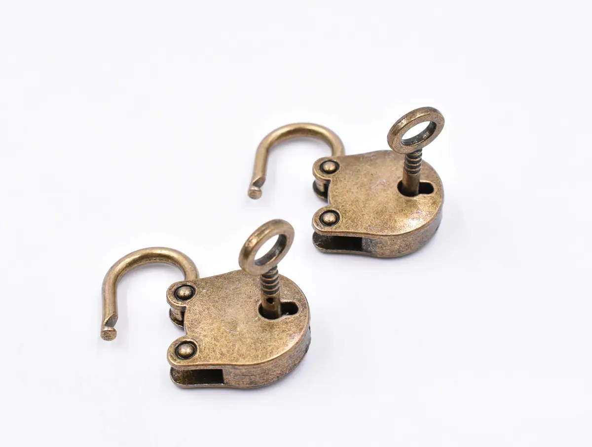Art&Beauty Vintage Antique Style Mini Padlocks with Keys (2-Pack, Bronze) | Set of 2 Locks - view 4