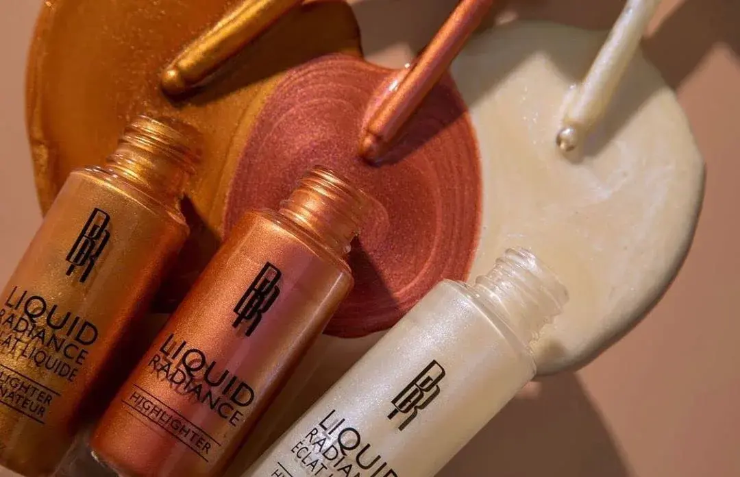 Black Radiance Liquid Radiance Highlighter Weight In Rose 29.57ml (1 Fl Oz) | Illuminator for Melanin-Blessed Complexions - view 5