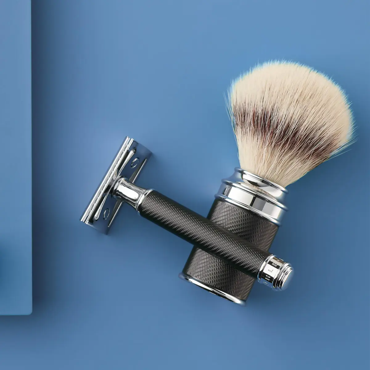 MÜHLE TRADITIONAL R89 Closed Comb Double Edge Safety Razor for Men, 105g (3.7oz) | Precision Shave - view 6